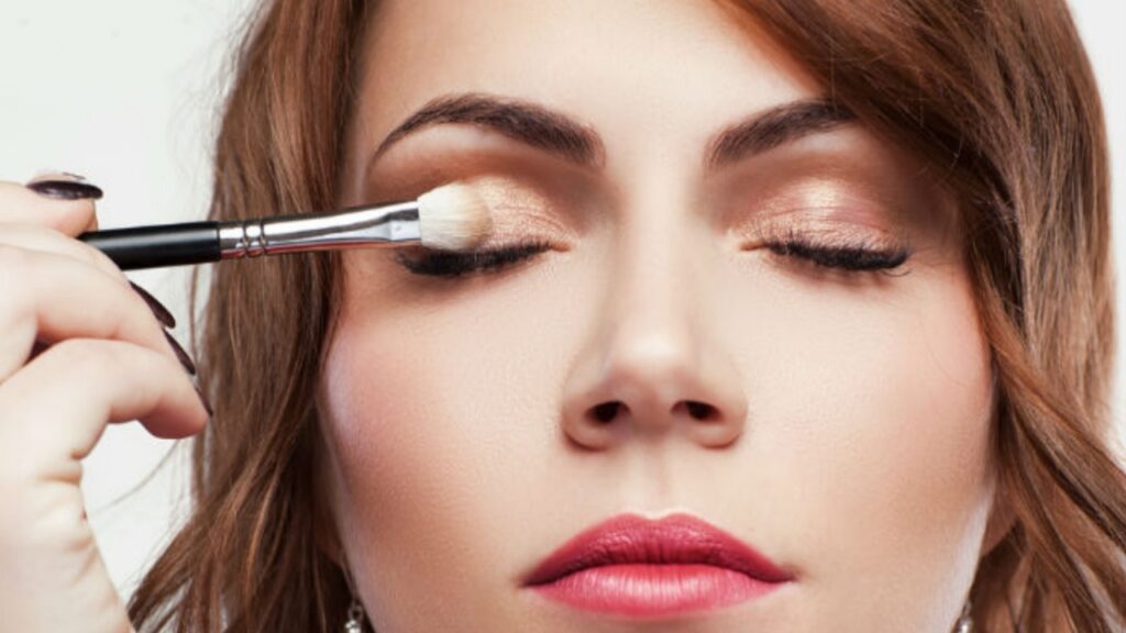 Monsoon Make-up Tips