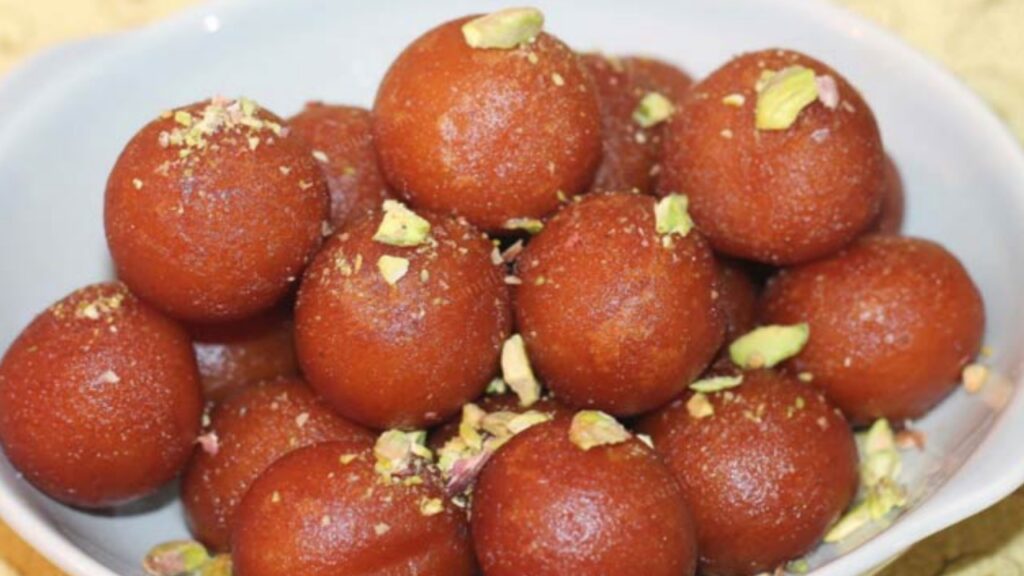 Leftover Roti Gulab jamun